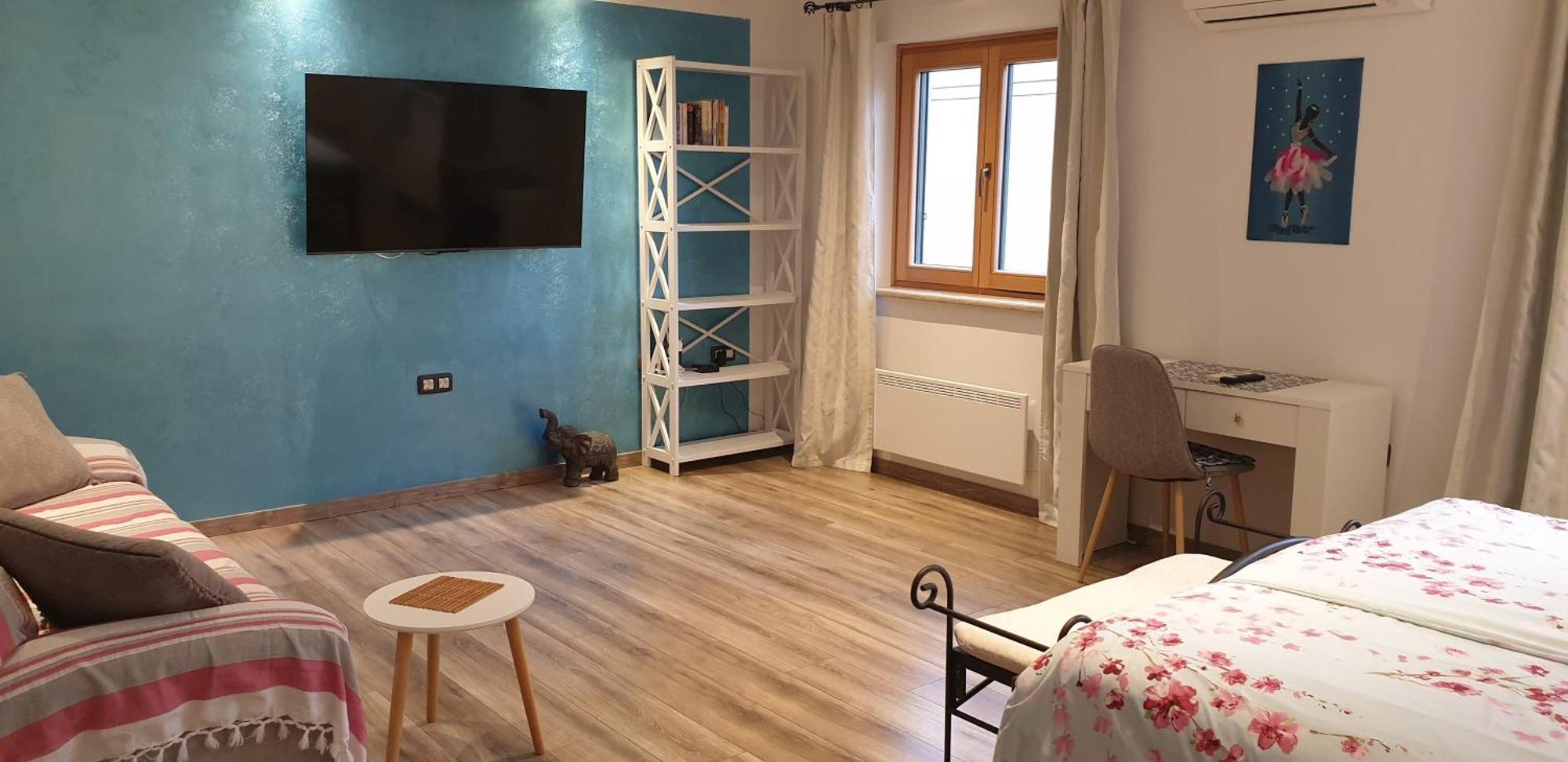 Apartments Adri, Parking In The Yard Rovinj Exterior photo